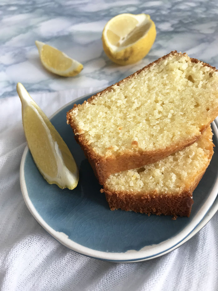 Cake-au-citron-moelleux-(24)